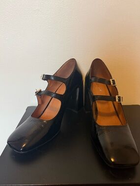Black heeled Mary Jane’s